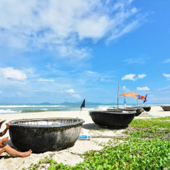 Отель Local Beach Homestay