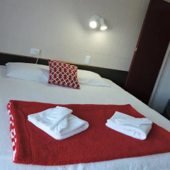 Отель Maple Lodge Motel комната для гостей фото 3