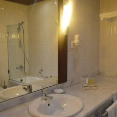 Century Park Hotel 4* Номер Делюкс с различными типами кроватей фото 3