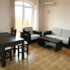 Апартаменты Menada Sky Dreams Apartment Свети Влас комната для гостей фото 5