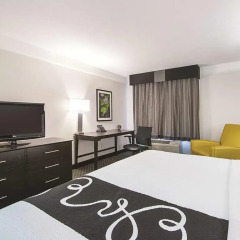 Отель La Quinta Inn & Suites Mpls-Bloomington West 3* Стандартный номер