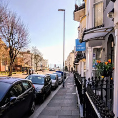 Отель Sea Breeze Brighton парковка