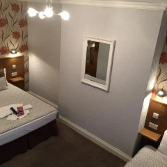 Отель Charlotte Guest House 2* Стандартный номер