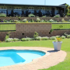 Отель Outeniquabosch Lodge 3* Шале с различными типами кроватей фото 3