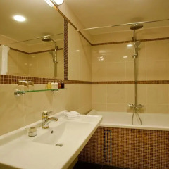 Отель Golden Well 5* Улучшенный номер