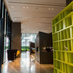 Отель The Cozy@The Base Pattaya интерьер отеля