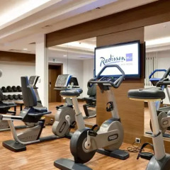 Radisson Blu Hotel, Kyiv Podil фитнесс-зал фото 3