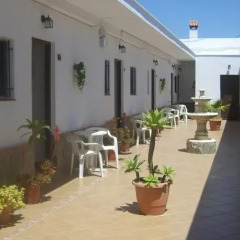 Отель Hostal El Canario Испания, Кониль-де-ла-Фронтера - отзывы, цены и фото номеров - забронировать отель Hostal El Canario онлайн питание