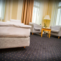 Hotel Sofia 3* Улучшенный номер с двуспальной кроватью фото 3