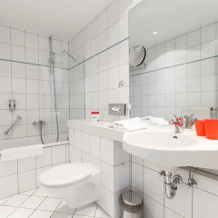 DORMERO Hotel Dresden Airport ванная