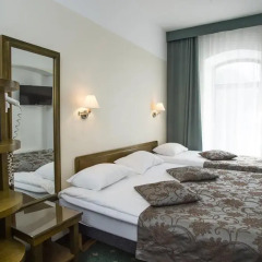 St. Barbara Hotel сейф в номере