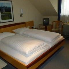 Hotel Hauser an der Universität комната для гостей фото 5
