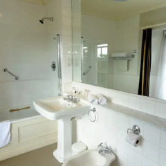 Best Western Lamphey Court Hotel and Spa 4* Стандартный номер с различными типами кроватей фото 6