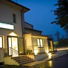 Hotel Main Street вид на фасад фото 4