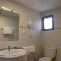Отель Hostal Matazueras Стандартный номер с различными типами кроватей