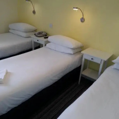 Manor Hotel 2* Стандартный номер с различными типами кроватей фото 16