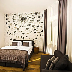 Отель Golden Crown 4* Улучшенный номер с двуспальной кроватью фото 14