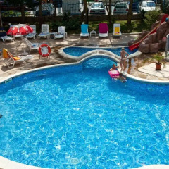 Perla Plaza Hotel бассейн фото 3