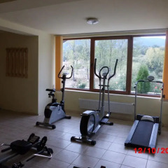 Hotel Crystal фитнесс-зал