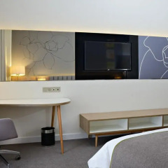 Гостиница Holiday Inn Moscow Seligerskaya 4* Представительский номер с различными типами кроватей фото 5