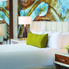Отель Mandalay Bay Resort And Casino 4* Люкс с различными типами кроватей