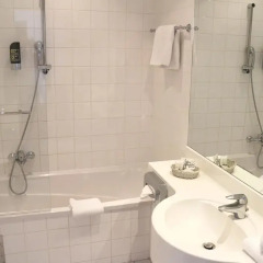 Отель Arthotel Ana Adlon 3* Стандартный номер с различными типами кроватей фото 3