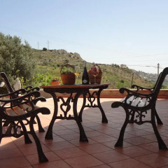 Отель MennulaVirdi Country House Агридженто балкон
