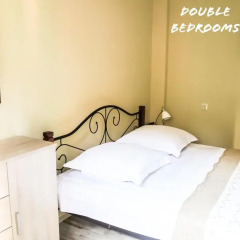 Отель Red Fox Guesthouse Стандартный номер с двуспальной кроватью (общая ванная комната) фото 3