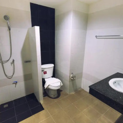 Отель JJ Residence Phuket Town 3* Улучшенный номер с различными типами кроватей фото 2