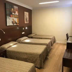 Отель Hostal Abadia Мадрид детские мероприятия