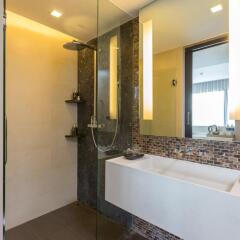 Отель The Charm Resort Phuket 4* Семейный люкс с 2 отдельными кроватями фото 8