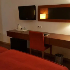 Отель Lezíria Parque Hotel Португалия, Вила-Франка-де-Ксира - отзывы, цены и фото номеров - забронировать отель Lezíria Parque Hotel онлайн удобства в номере фото 2