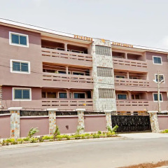 Апартаменты Princess Apartments парковка