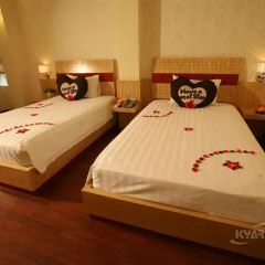 Отель Hanoi Guesthouse Улучшенный номер фото 15