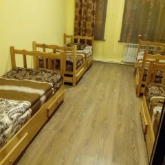 Old Yerevan Hostel And Tours интерьер отеля