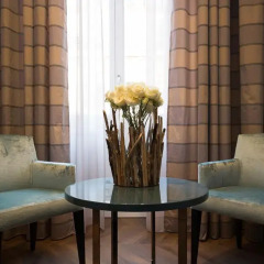 Отель Le Quattro Dame Luxury Suites Рим интерьер отеля фото 3