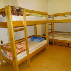 Hostel Vesna Кровать в мужском общем номере двухъярусные кровати фото 2