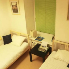 Хостел VELOHOSTEL Marata Стандартный номер с 2 отдельными кроватями фото 3