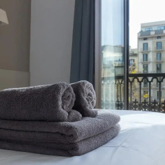 Отель Hostalin Barcelona Pg. de Gràcia 3* Стандартный номер с двуспальной кроватью фото 38