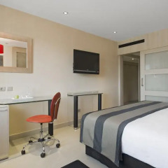 Отель Melia Sevilla 4* Стандартный номер с двуспальной кроватью фото 3
