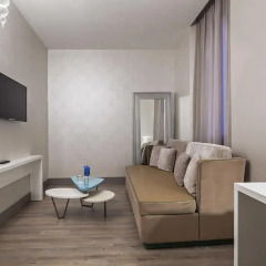 Отель NH Milano Touring 4* Люкс с различными типами кроватей