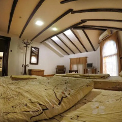 Отель Guest Rooms Plovdiv 3* Стандартный номер с 2 отдельными кроватями (общая ванная комната) фото 3