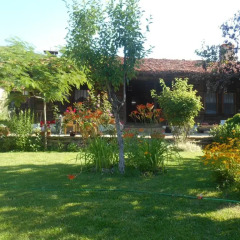 Отель Sunbeam Holiday Home Сливен фото 6