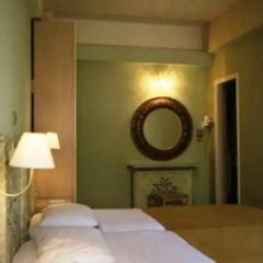 Paris Hotel комната для гостей
