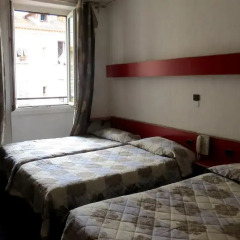 Отель Hôtel OZZ By Happyculture 2* Стандартный номер с различными типами кроватей фото 4