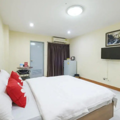 Отель ZEN Rooms Ramkhamhaeng Mansion 3* Стандартный номер с различными типами кроватей фото 9