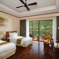 Отель Vinpearl Resort Nha Trang 5* Номер Делюкс с различными типами кроватей