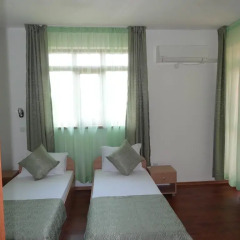 Отель Guest House Ivanini Houses Боженци комната для гостей фото 3