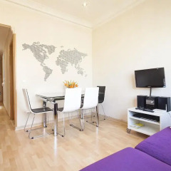 Апартаменты Plaza España Apartment Барселона комната для гостей фото 5