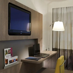 Отель Novotel Brussels City Centre 4* Улучшенный номер с разными типами кроватей фото 4